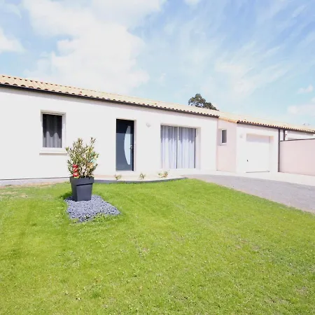 Au Calme Avec Jardin Prive, Velos Gratuits, Equipements Bebe Et Garage - Proche De Nantes Et Plages - Fr-1-306-980 *