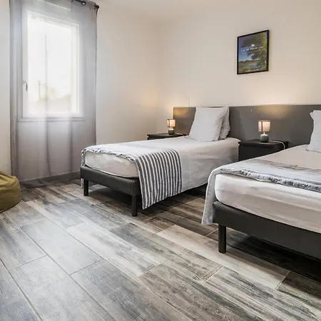 Au Calme Avec Jardin Prive, Velos Gratuits, Equipements Bebe Et Garage - Proche De Nantes Et Plages - Fr-1-306-980 *